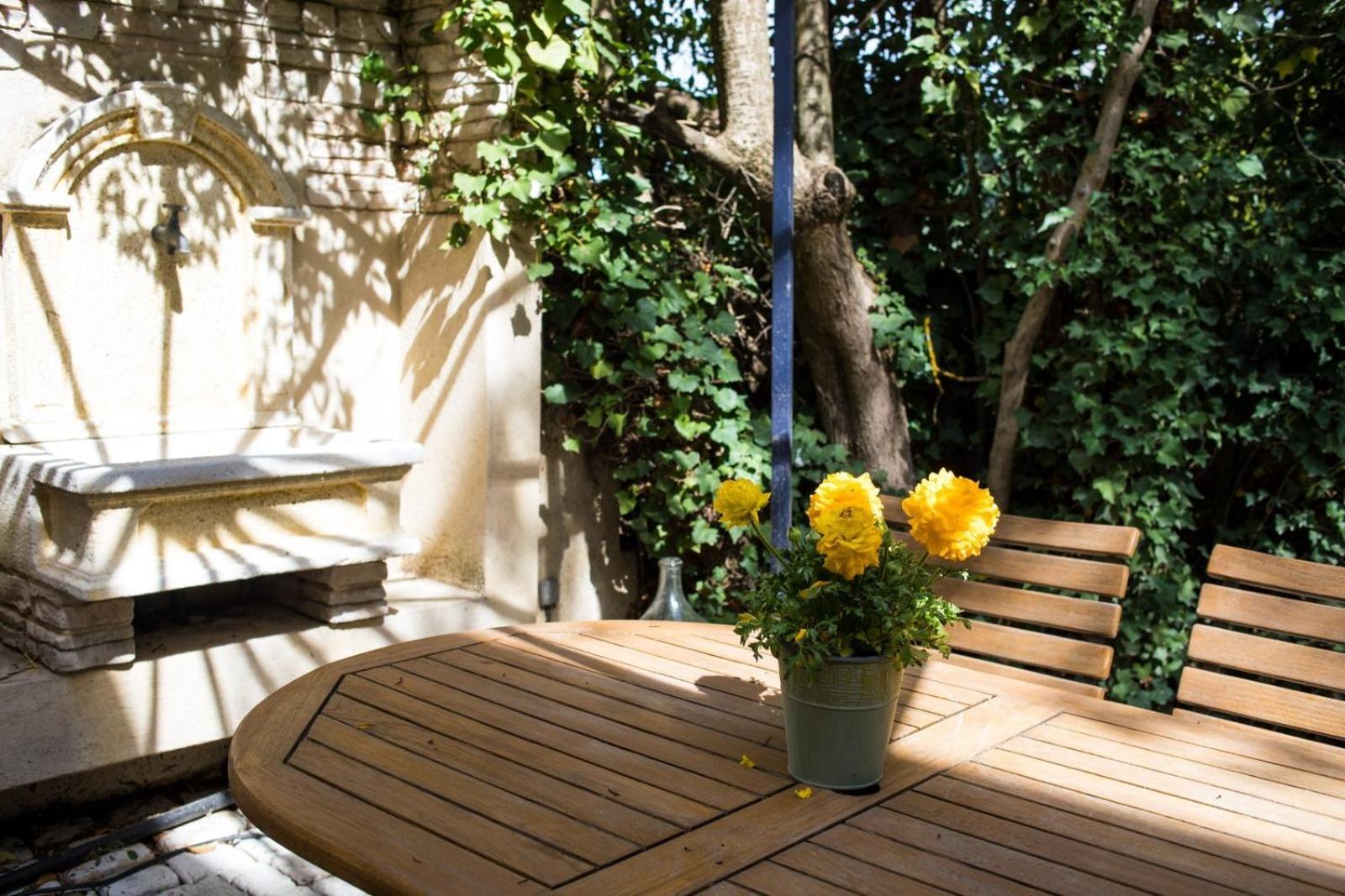 In Provence Hotel - Experience Atypique Venelles Exterior foto