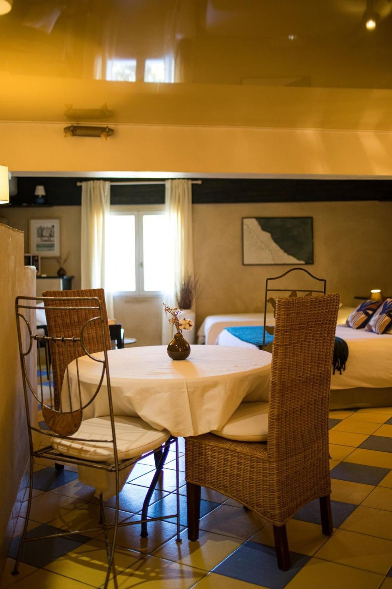 In Provence Hotel - Experience Atypique Venelles Exterior foto